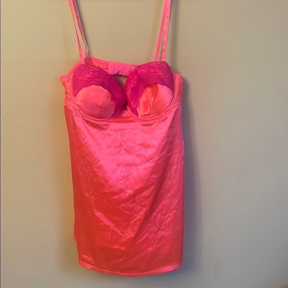 Elegant Pink Lace Chemise (Bin Q)​​​​